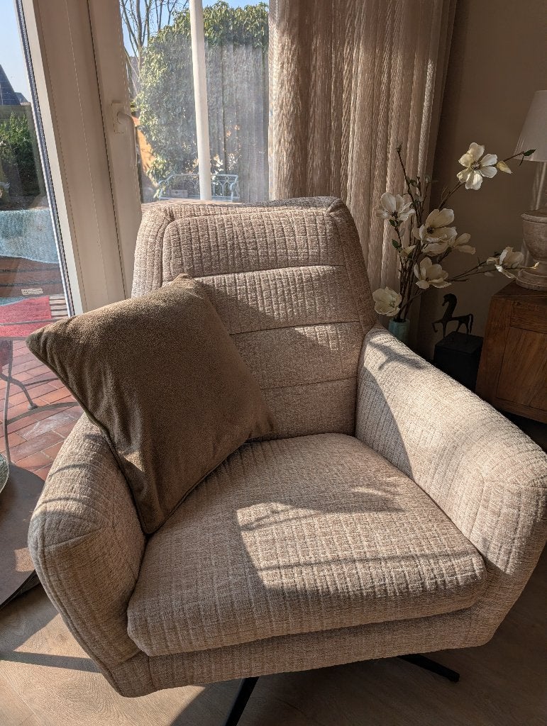 Draai fauteuil Miason Manon, Huis en Inrichting, Fauteuils, Ophalen, Minder dan 75 cm, Zo goed als nieuw, Stof