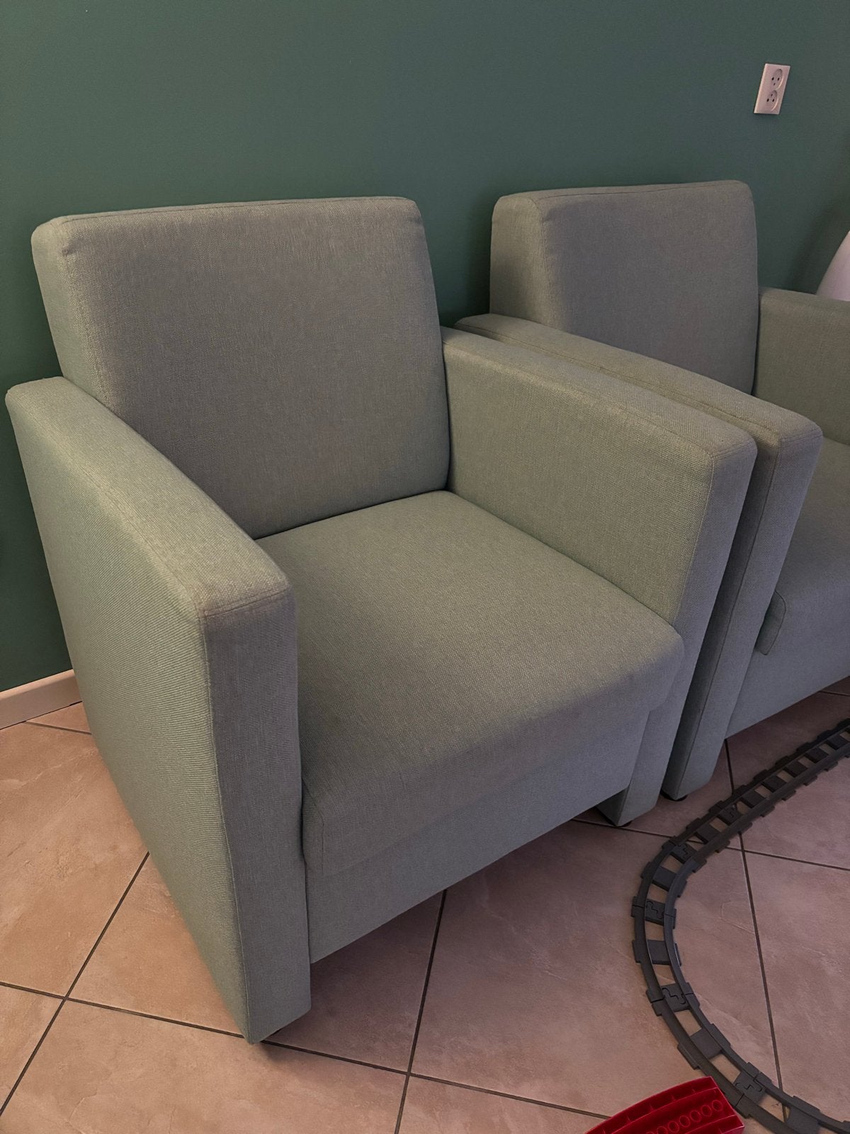 Twee comfortabele fauteuils - lichtgroen, Ophalen, Gebruikt, 75 tot 100 cm, 75 tot 100 cm
