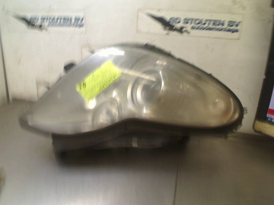 Koplamp Rechts Mercedes-Benz CLS (C219) E11814A0038205826, Gebruikt, Mercedes-Benz AG, Mercedes-Benz, Mercedesstraße 120, Stuttgart 70372, , Duitsland