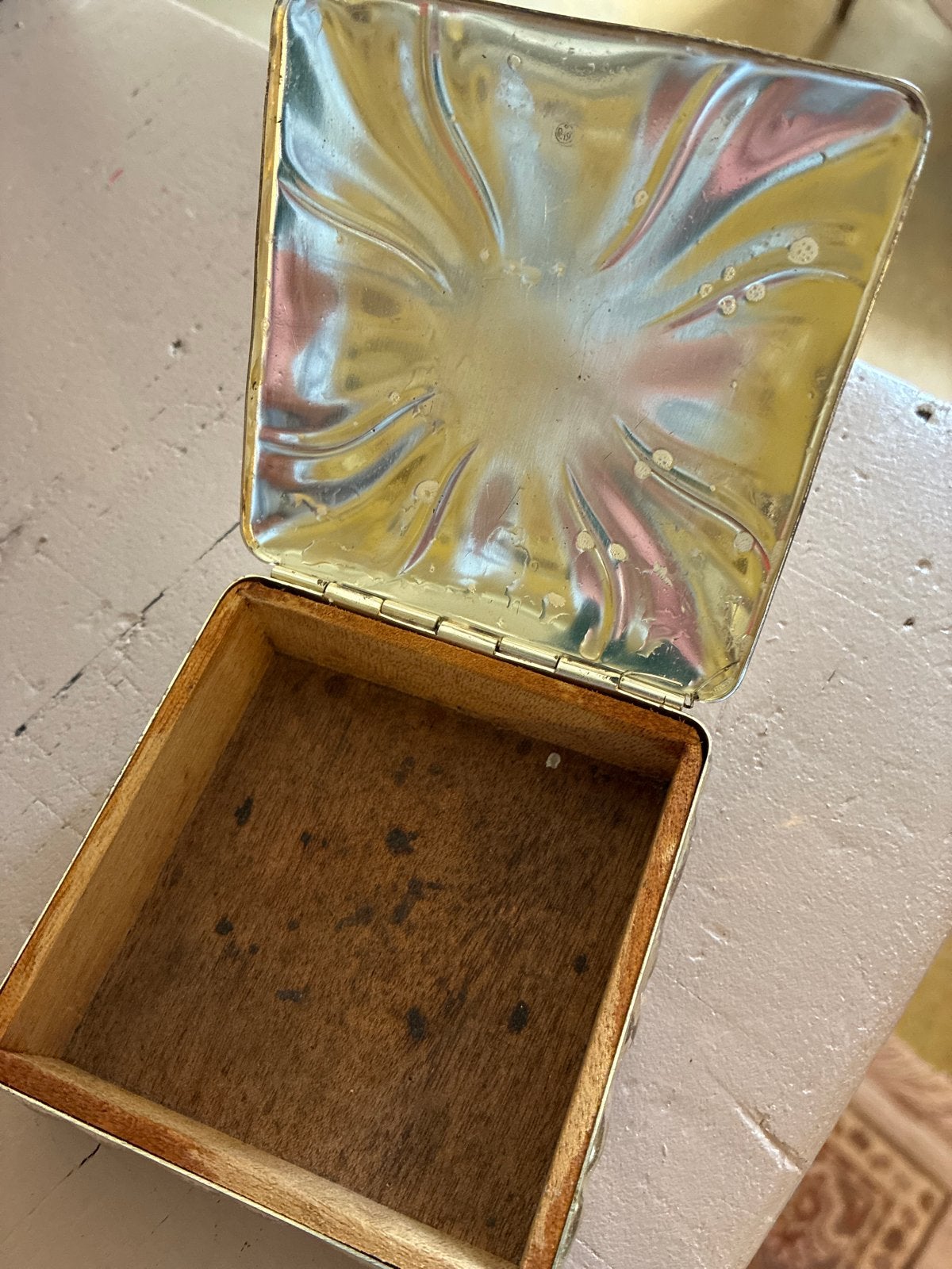 Vintage verzilverd doosje met houten binnenkant, Antiek en Kunst, Ophalen of Verzenden