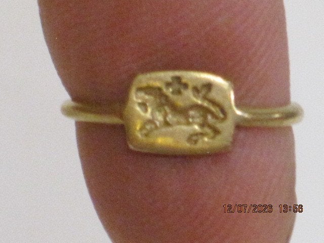 antiek goudkleurig ringetje 2 cm dia (397), Ophalen of Verzenden, Overige materialen, Ring