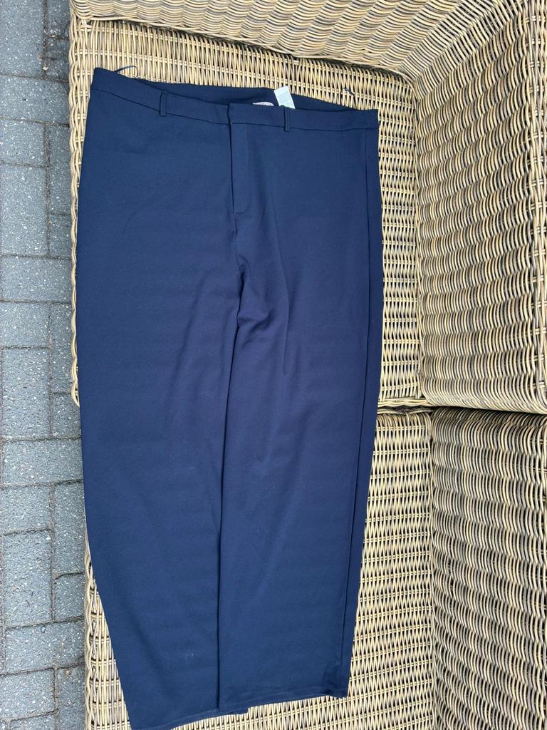 Prachtige broeken in grote maten, Ophalen of Verzenden, Zo goed als nieuw, Overige kleuren, Broek of Spijkerbroek