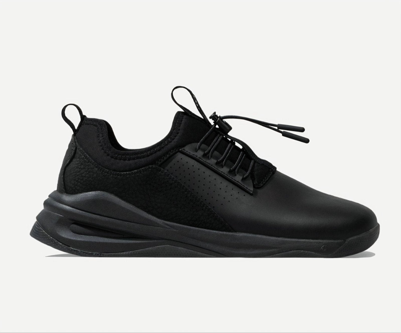 Clove Classic All Black Sneakers - EUR Maat 39, Ćlover, Zwart, Nieuw, Ophalen of Verzenden