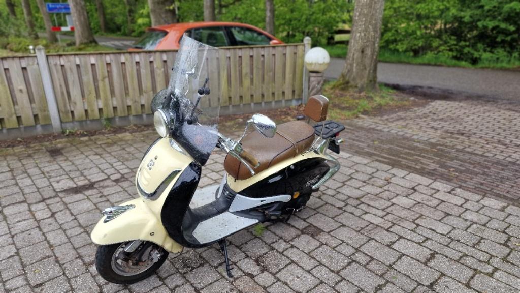 AGM Retro Brom Scooter 2012., Ophalen, Gebruikt, Maximaal 45 km/u, Benzine