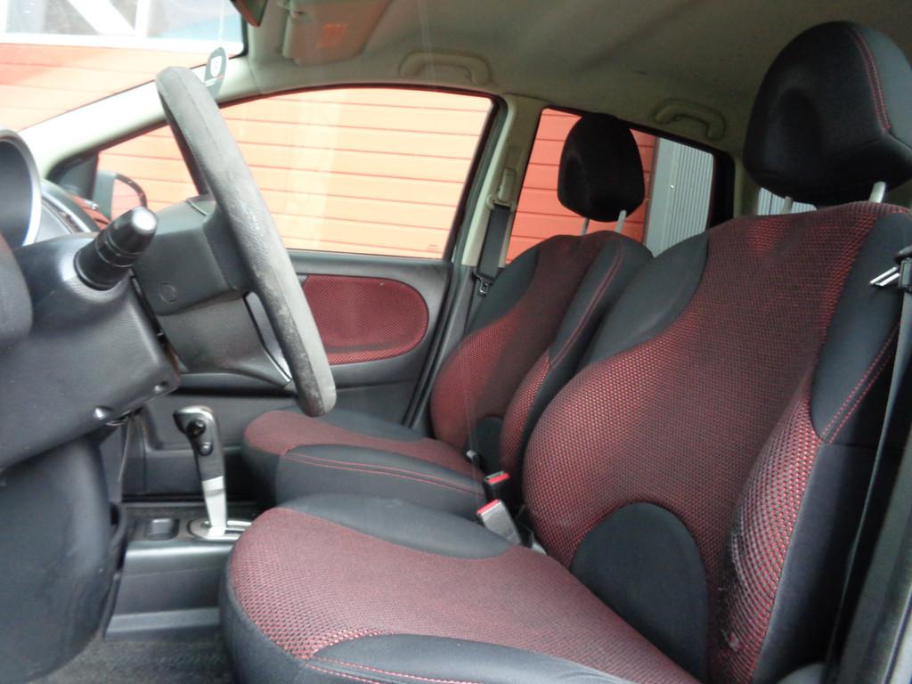 Nissan Note 1.6 Acenta Automaat Airco LMV Hoge-Zit NL-Auto, Auto's, Nissan, 15 km/l, Gebruikt, 750 kg, 4 cilinders