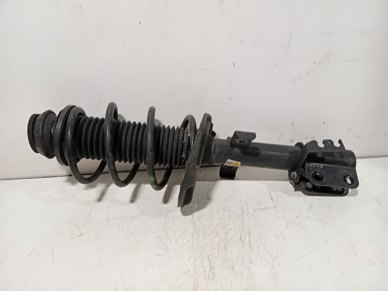 Veerpoot links voor Renault Clio, Auto-onderdelen, Onderdelen@venauto.nl, Van der Ven Autorecycling B.V., Gebruikt, Ettenseweg 76, 4706 PB Roosendaal, The Netherlands