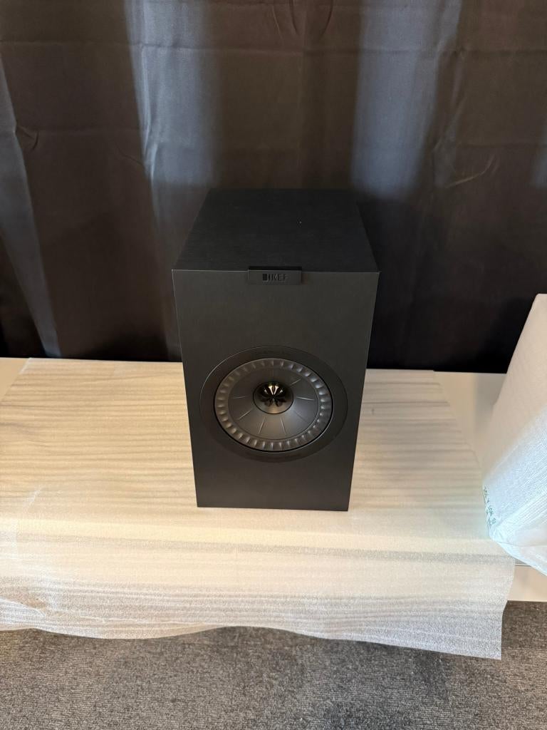 KEF Q3 Meta – Satin Black | Als nieuw | Dealer garantie, Ophalen of Verzenden, Zo goed als nieuw, Overige merken