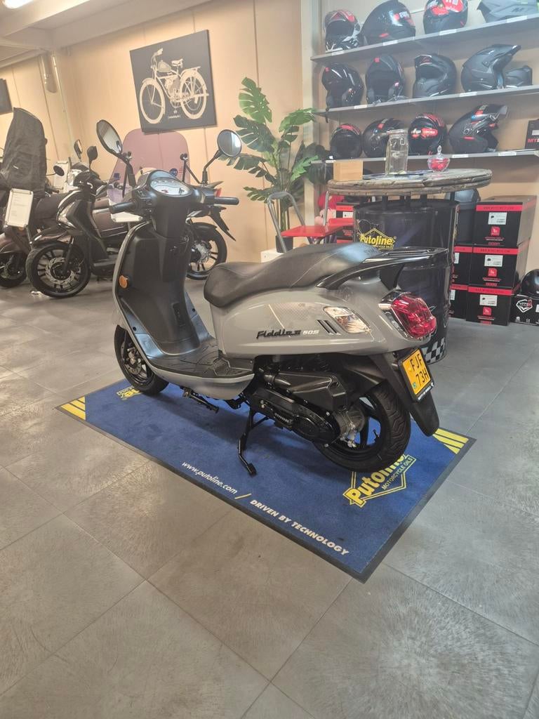 Sym Fiddle 2 euro 5 nardo Grey 45km, Fietsen en Brommers, Ophalen, Maximaal 45 km/u, Sym, Benzine