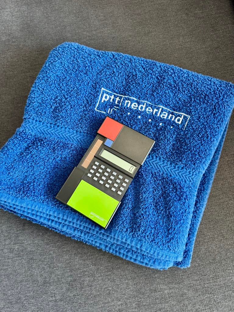 PTT vintage set - handdoek en calculator, Verzamelen, Ophalen of Verzenden, Gebruikt, Overige typen