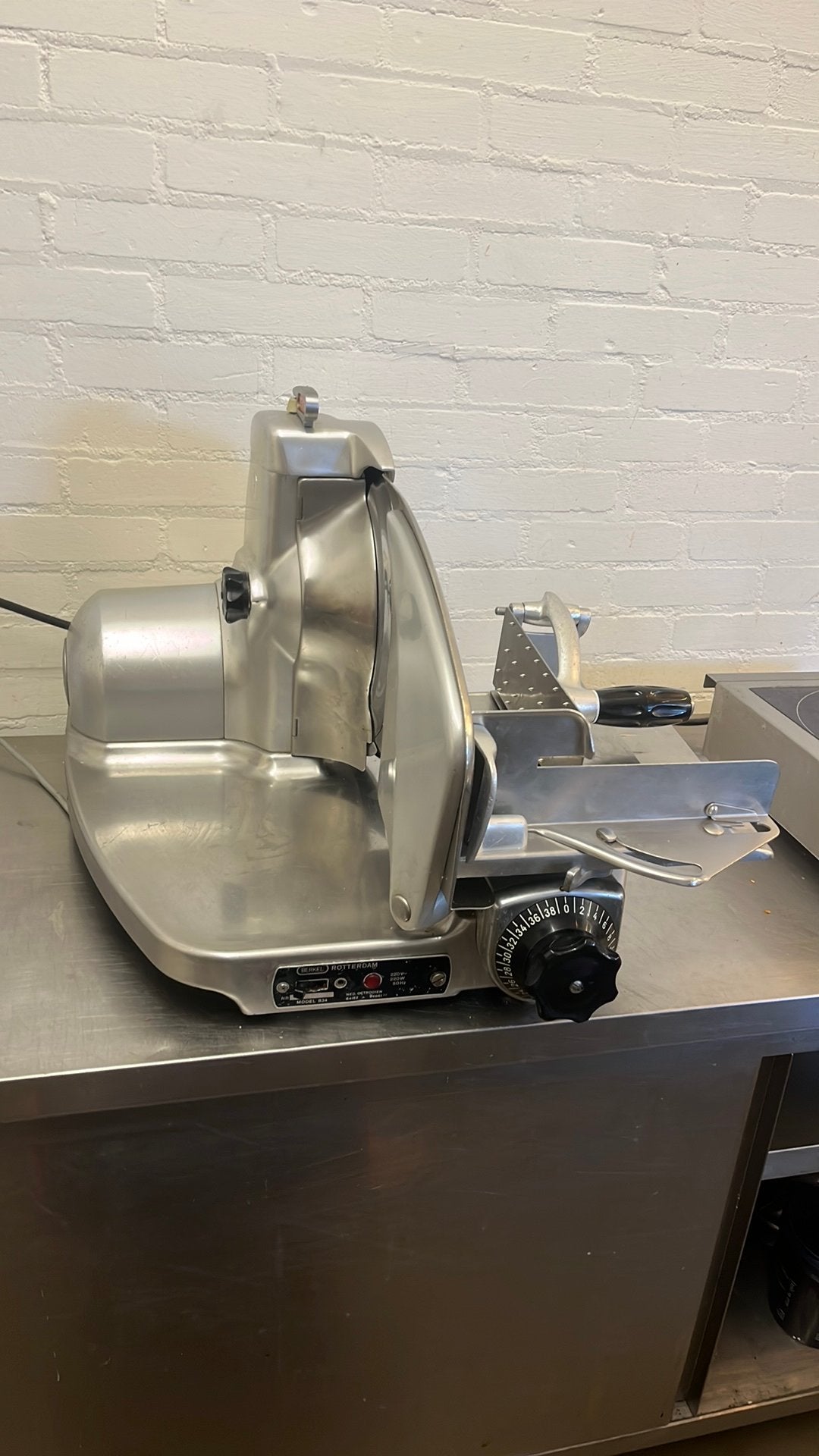 Berkel 834 snijmachine Rotterdam, Ophalen, Gebruikt