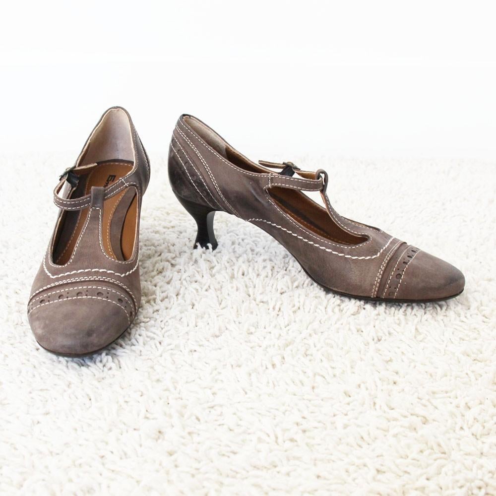 Prachtige Leren Emotions Pumps -s13 (Maat 37) € 35,-, Kleding | Dames, Pumps, Overige kleuren, Emotions, Ophalen of Verzenden