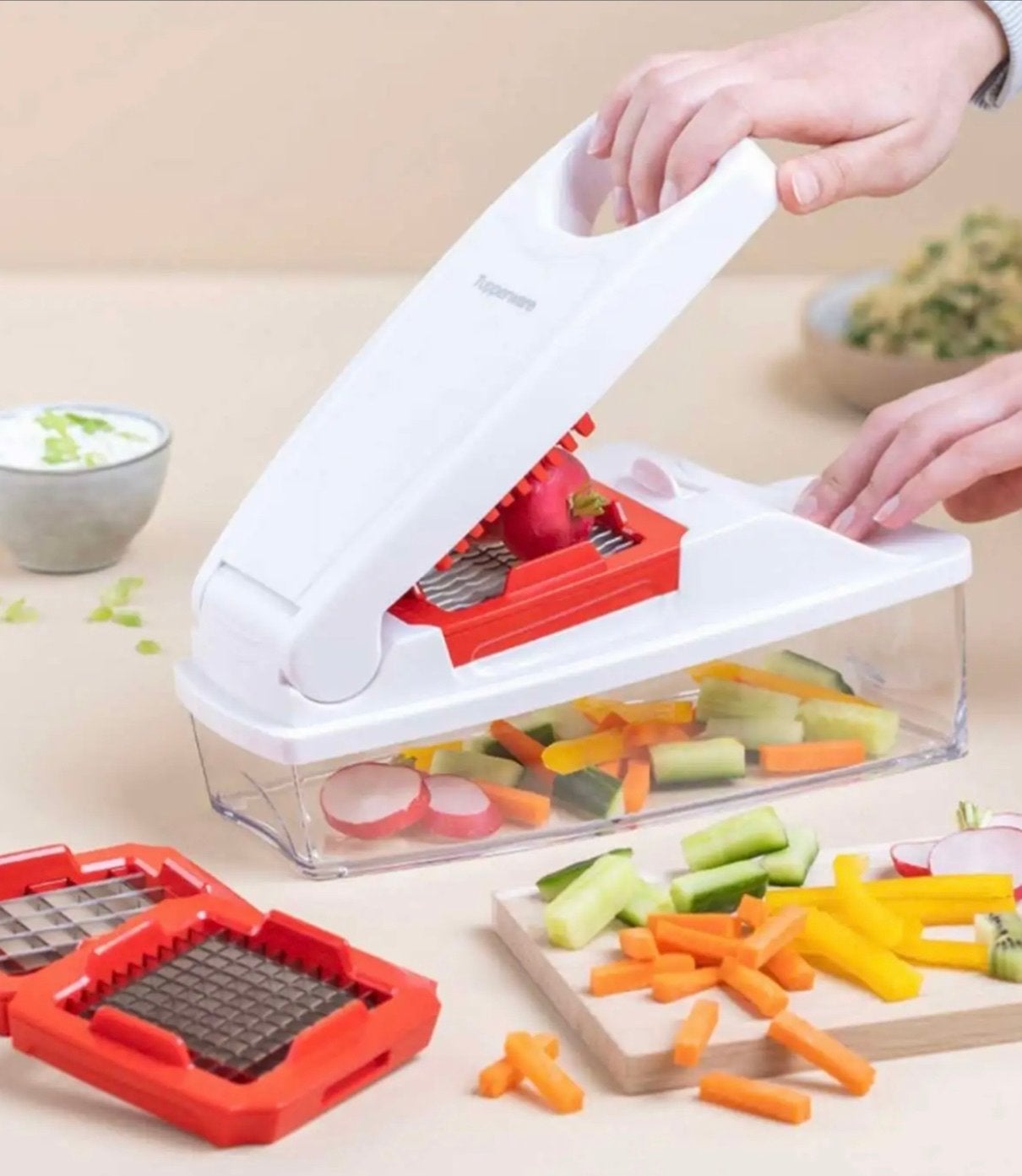 Tupperware Splinternieuwe Groentesnijder met Opvangbak, Wit, Overige typen, Nieuw, Ophalen of Verzenden