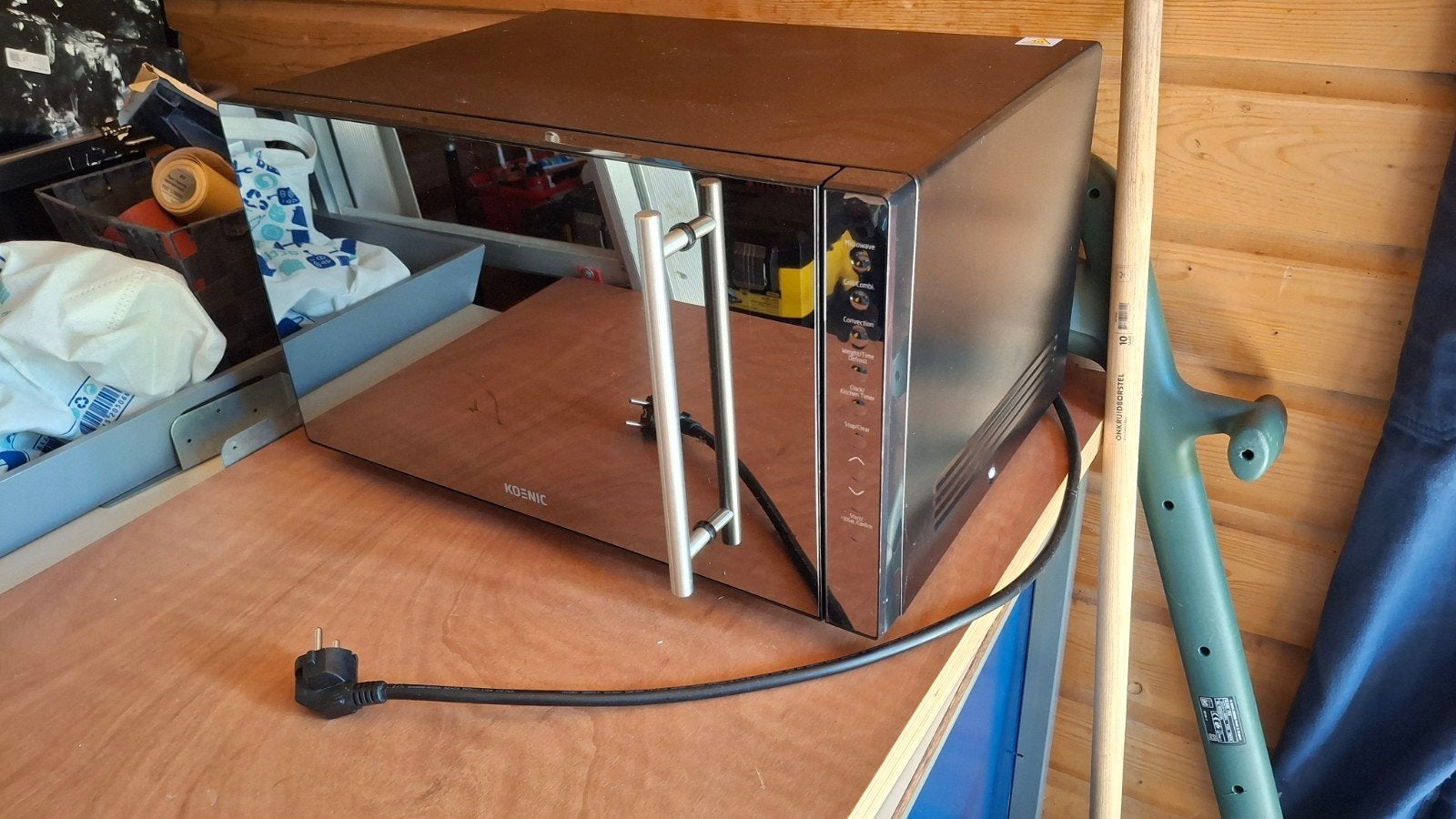 Zwarte Koenic magnetron, Witgoed en Apparatuur, Ophalen, Gebruikt, Vrijstaand, Draaiplateau