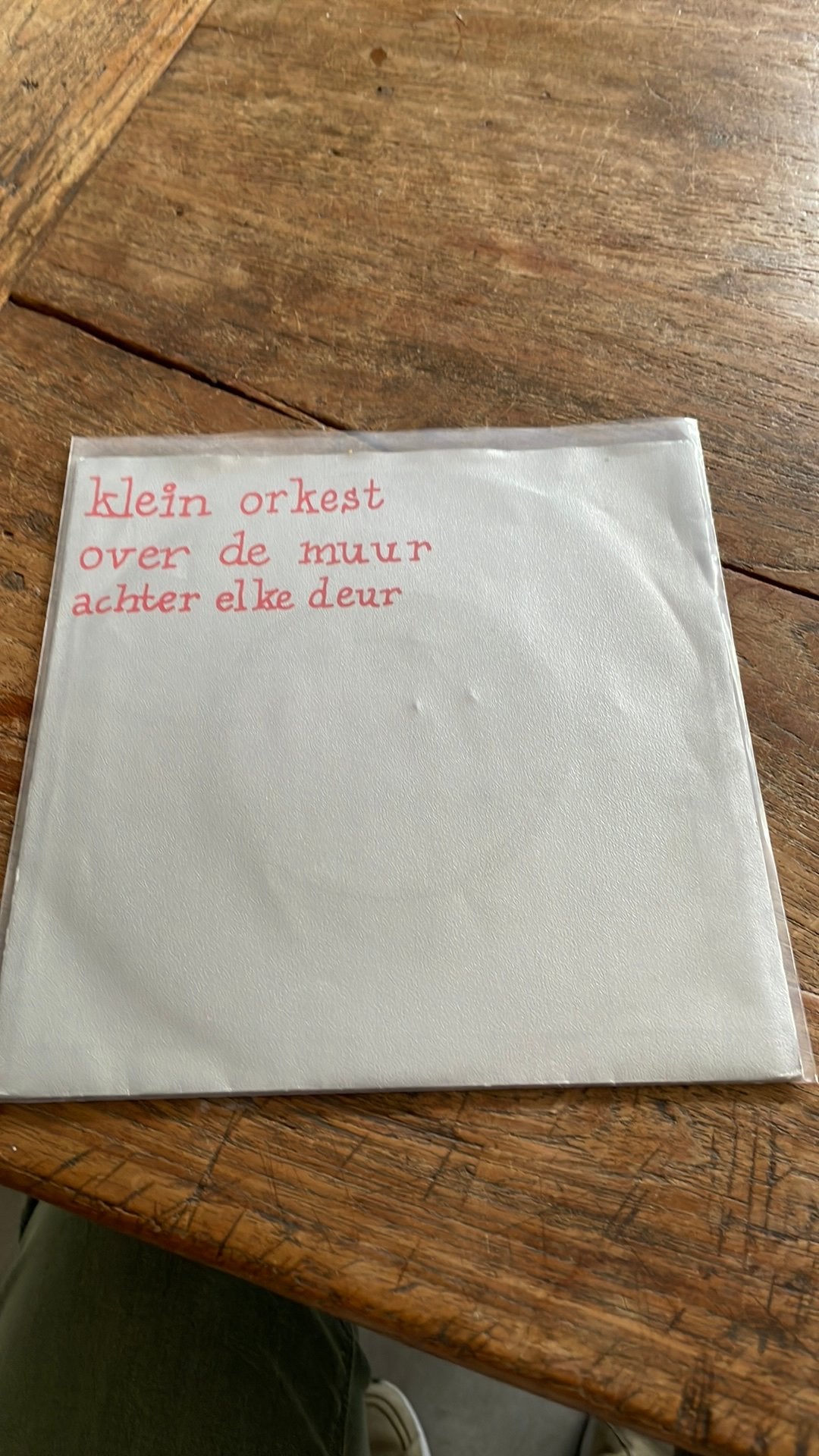 Klein Orkest - over de muur, Verzenden, 7 inch, Zo goed als nieuw, Overige typen