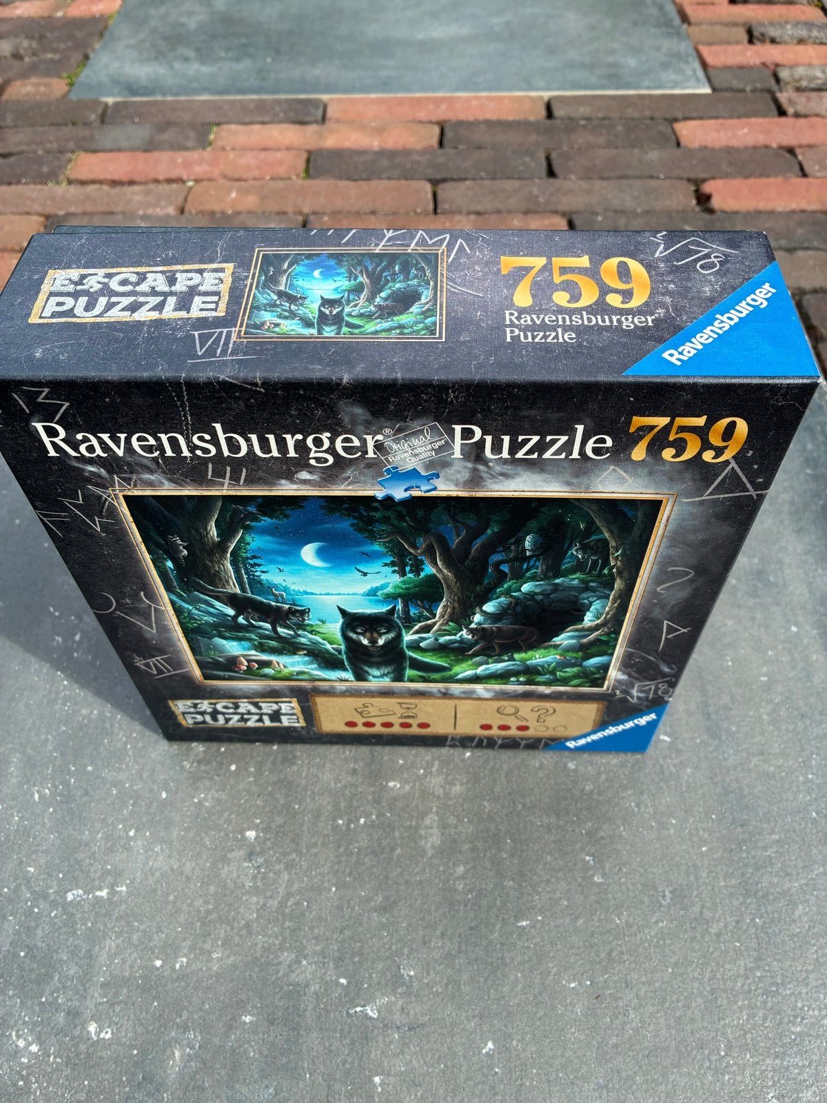 Ravensburger Escape Puzzle 759 stukjes - Wolf, Ophalen of Verzenden, 500 t/m 1500 stukjes, Zo goed als nieuw, Legpuzzel