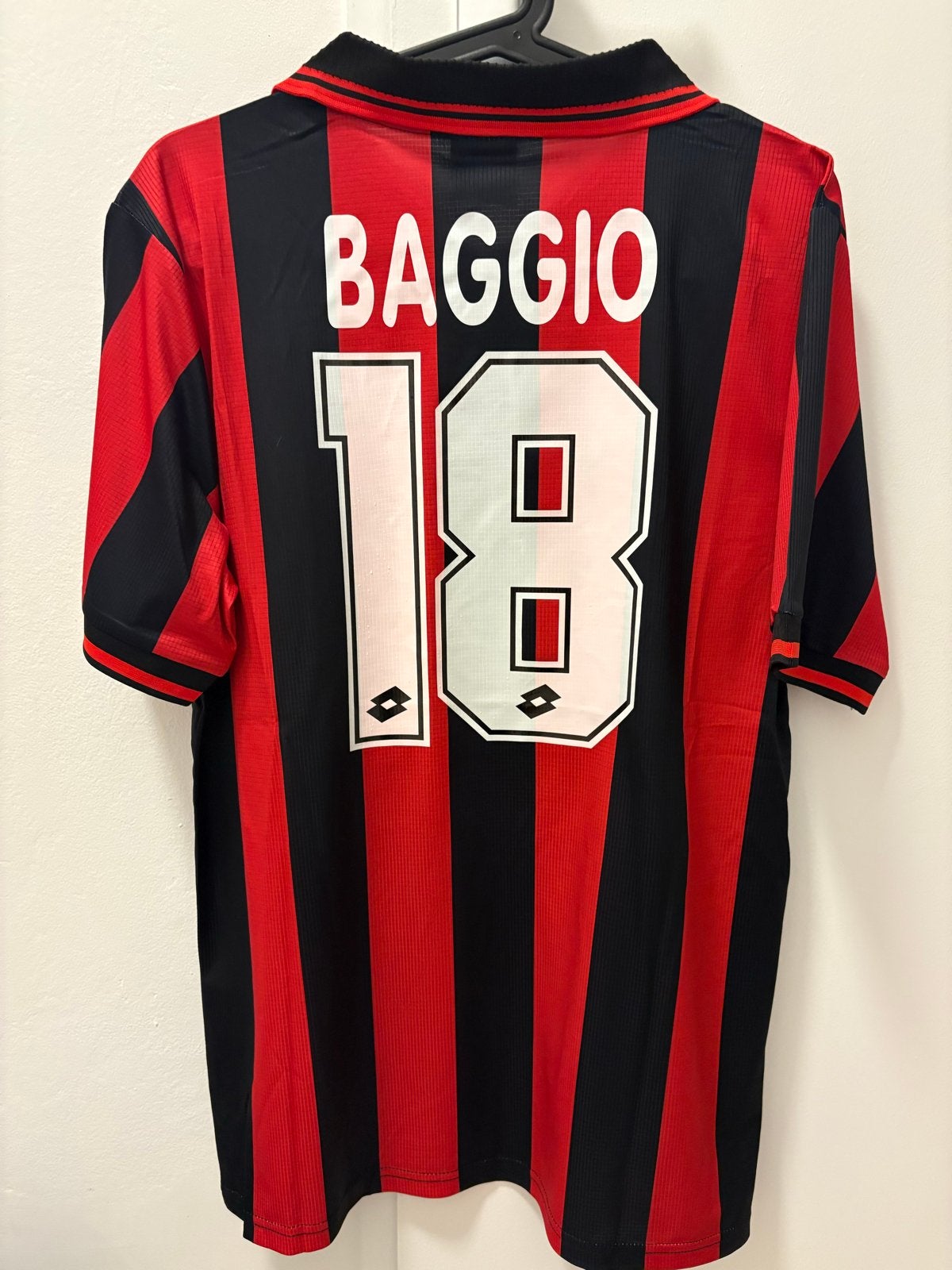 AC Milan Retro Roberto Baggio Maat L lotto opel maldini, Ophalen of Verzenden, Nieuw, Maat 52/54 (L), Rood