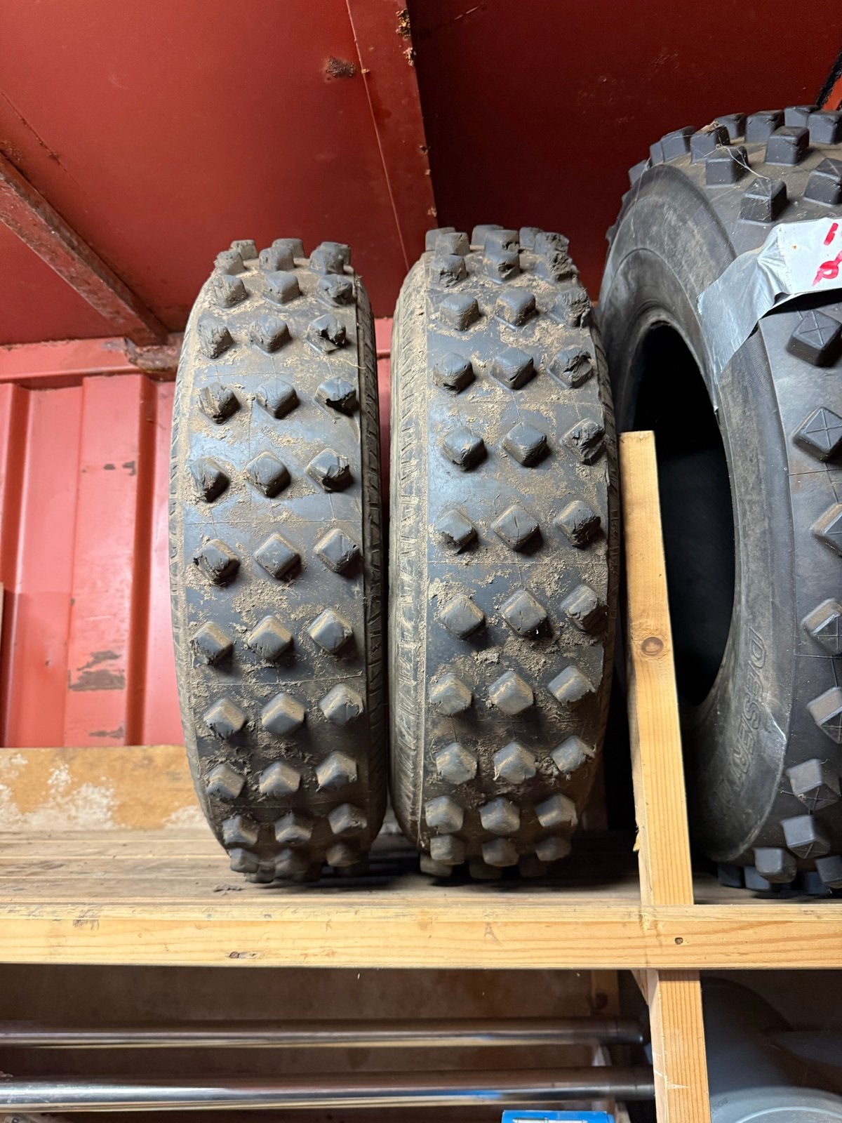 Setje 3rijer noppenband, Auto-onderdelen, Gebruikt, 15 inch, Ophalen of Verzenden, All Season