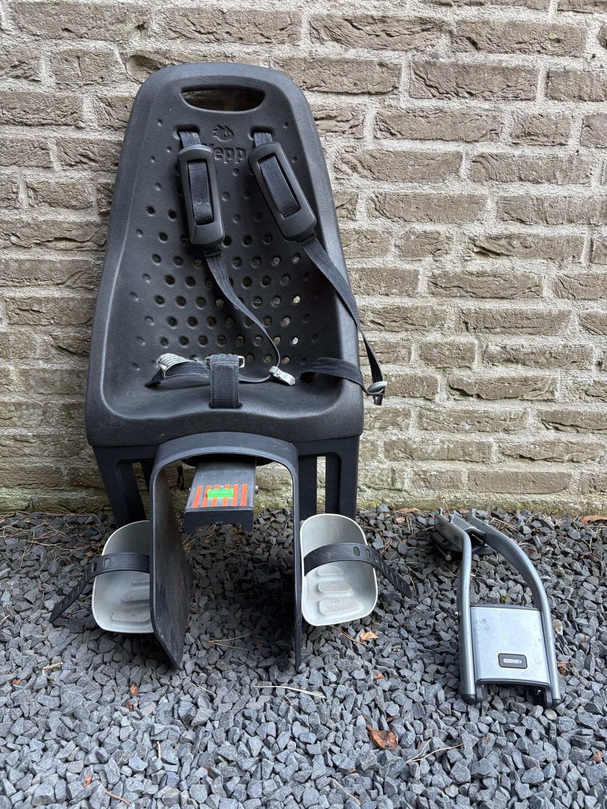 Yepp fietsstoeltje achterop met frame montage set, Ophalen, Gebruikt, Achterzitje