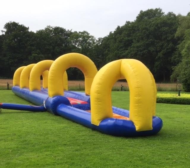 Opblaasbare waterglijbaan - Plezier voor jong en oud!, Ophalen of Verzenden, Gebruikt