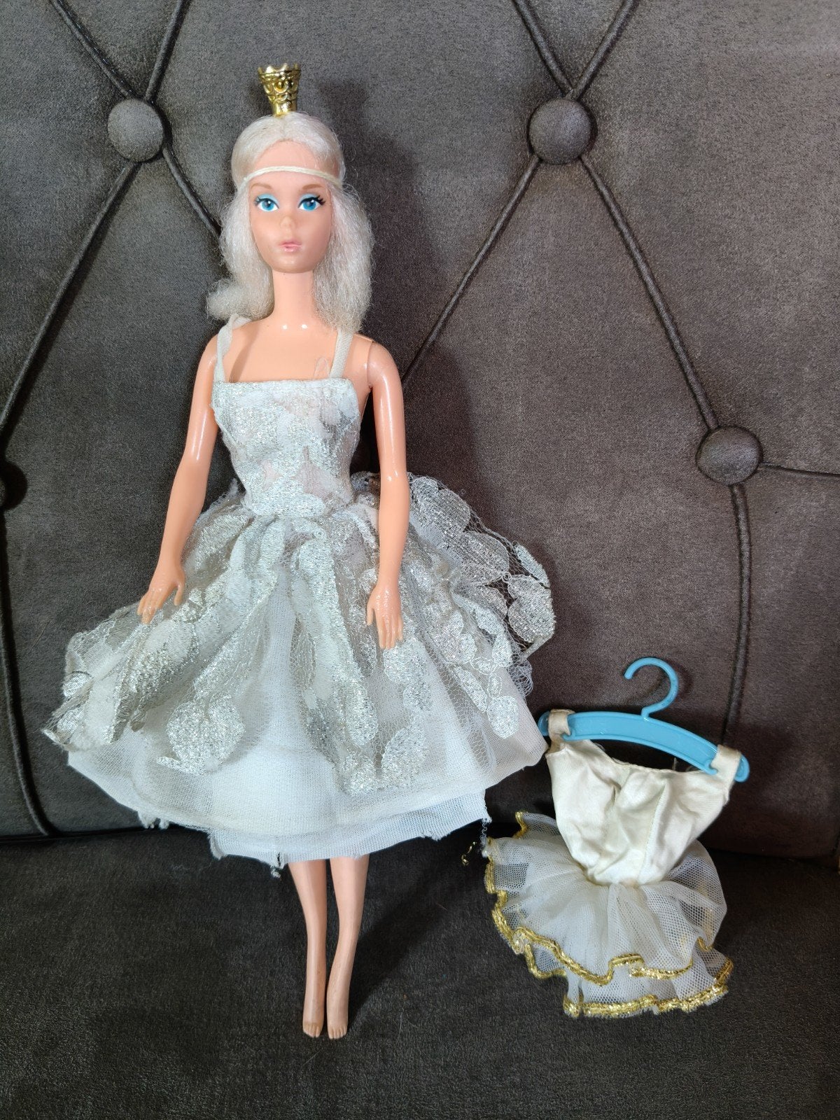 Zeldzame Vintage Ballerina Barbie 1976 Mattel met 2 Outfits, Ophalen of Verzenden, Gebruikt, Pop
