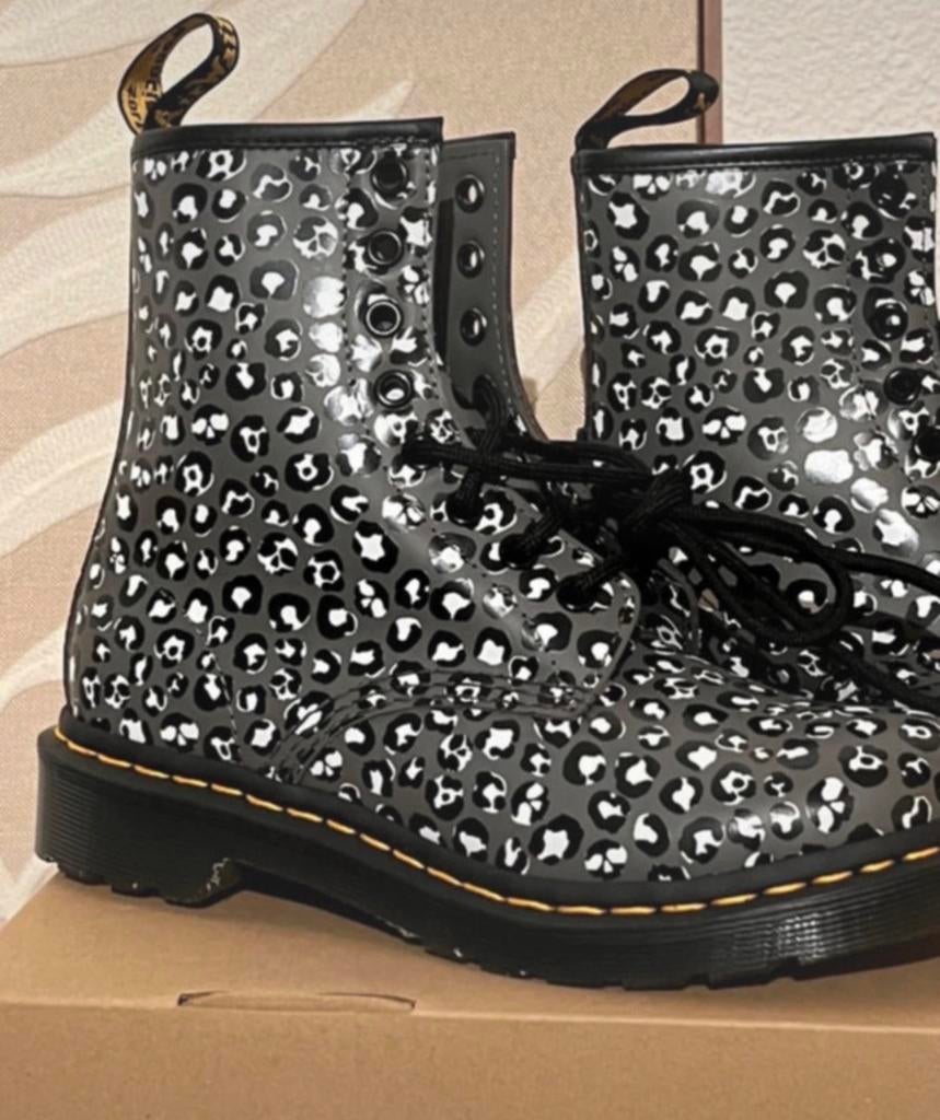 Dr. Martens 1460 Leopard Laarzen Maat 37, Verzenden, Lage of Enkellaarzen, Nieuw, Grijs