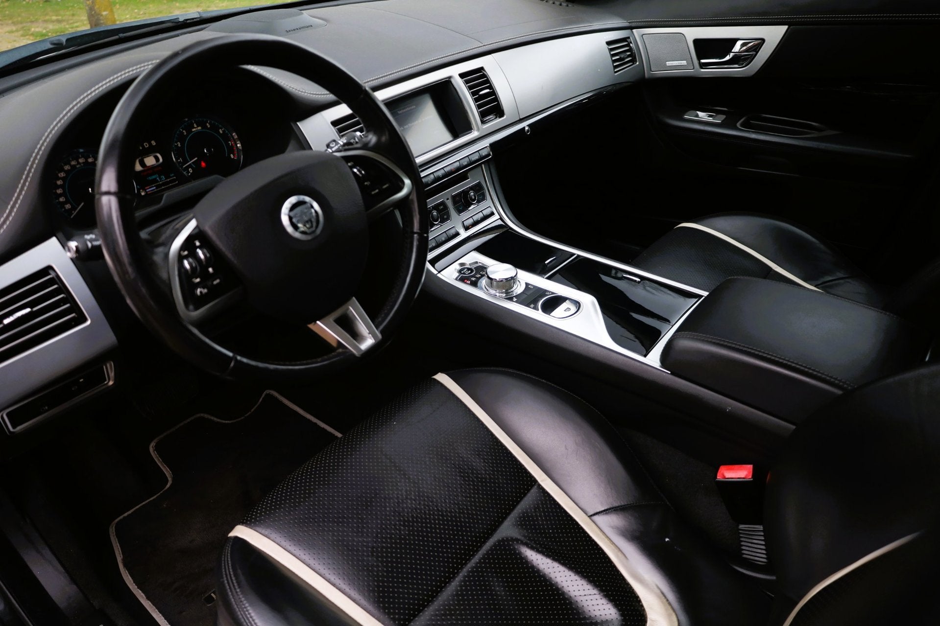 Jaguar XF 5.0 V8 385PK Aut. | Bowers & Wilkins | Alcantara h, Auto's, Automaat, 1850 kg, Bedrijf, Sedan