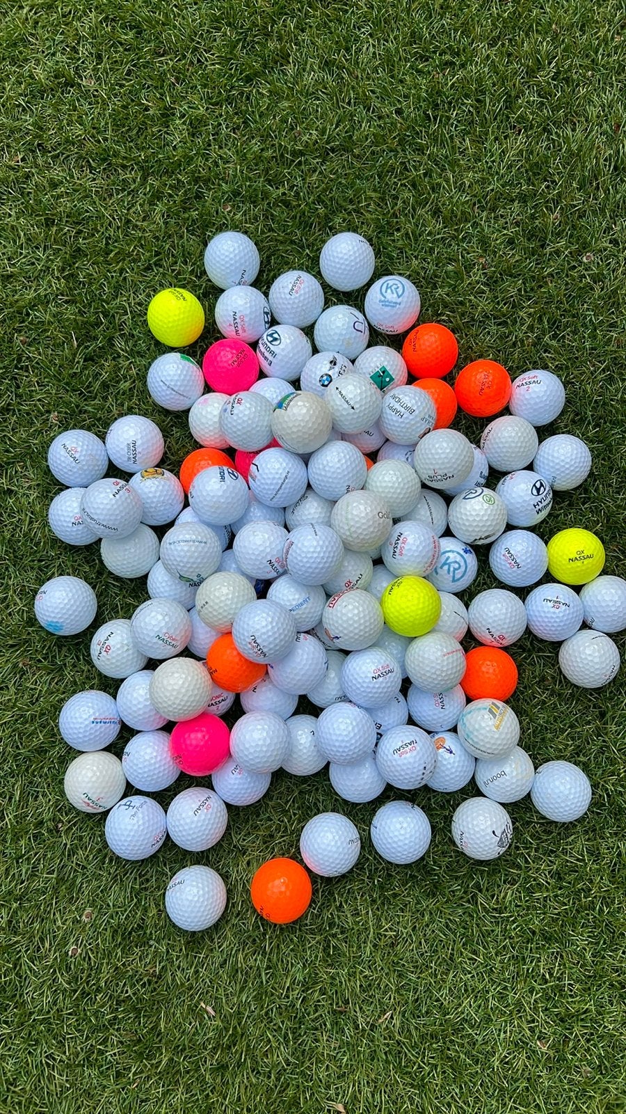 50 Nassau golfballen - Gereinigd en gecontroleerd, Ophalen of Verzenden, Gebruikt, Bal(len), Overige merken