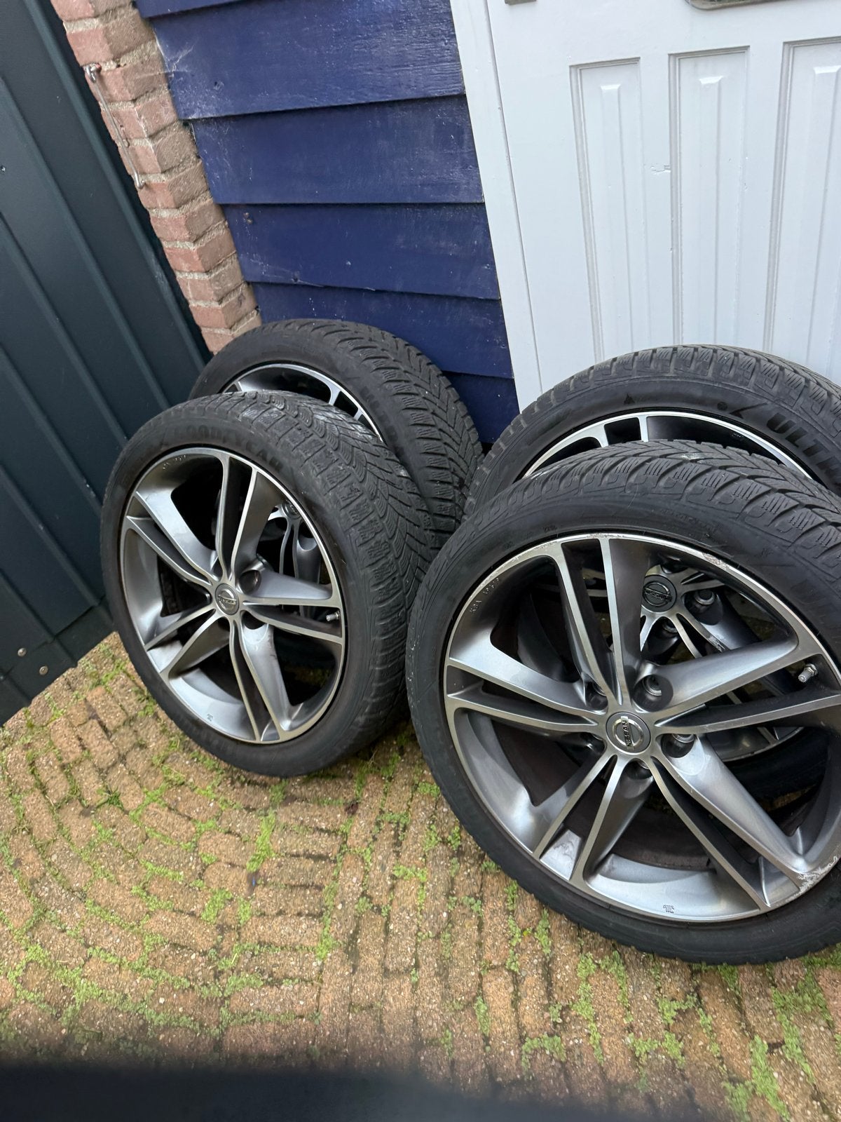 Foto 3 van 19 inch Velgen met winterbanden Nissan Qashqai, Juke, Leaf