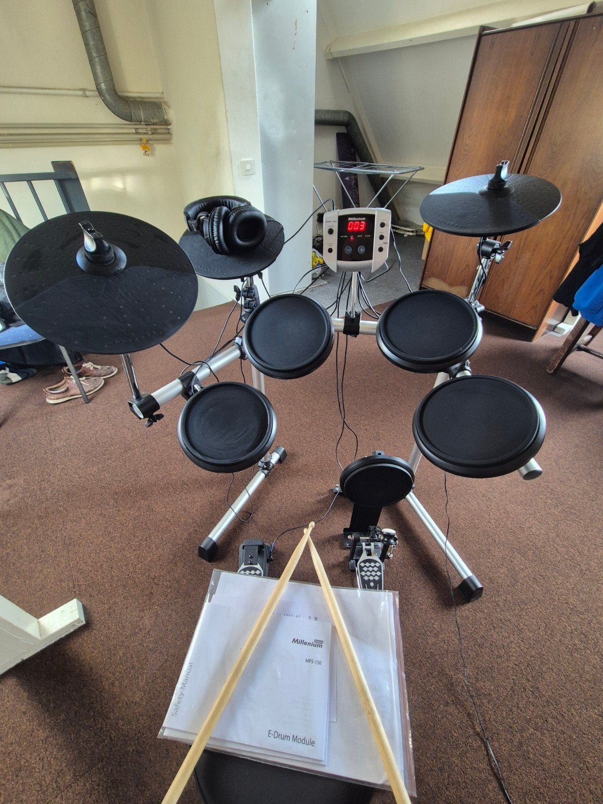Millenium MPS-150 E-Drumstel met koptelefoon en drumstokken, Muziek en Instrumenten, Drumstellen en Slagwerk, Ophalen of Verzenden