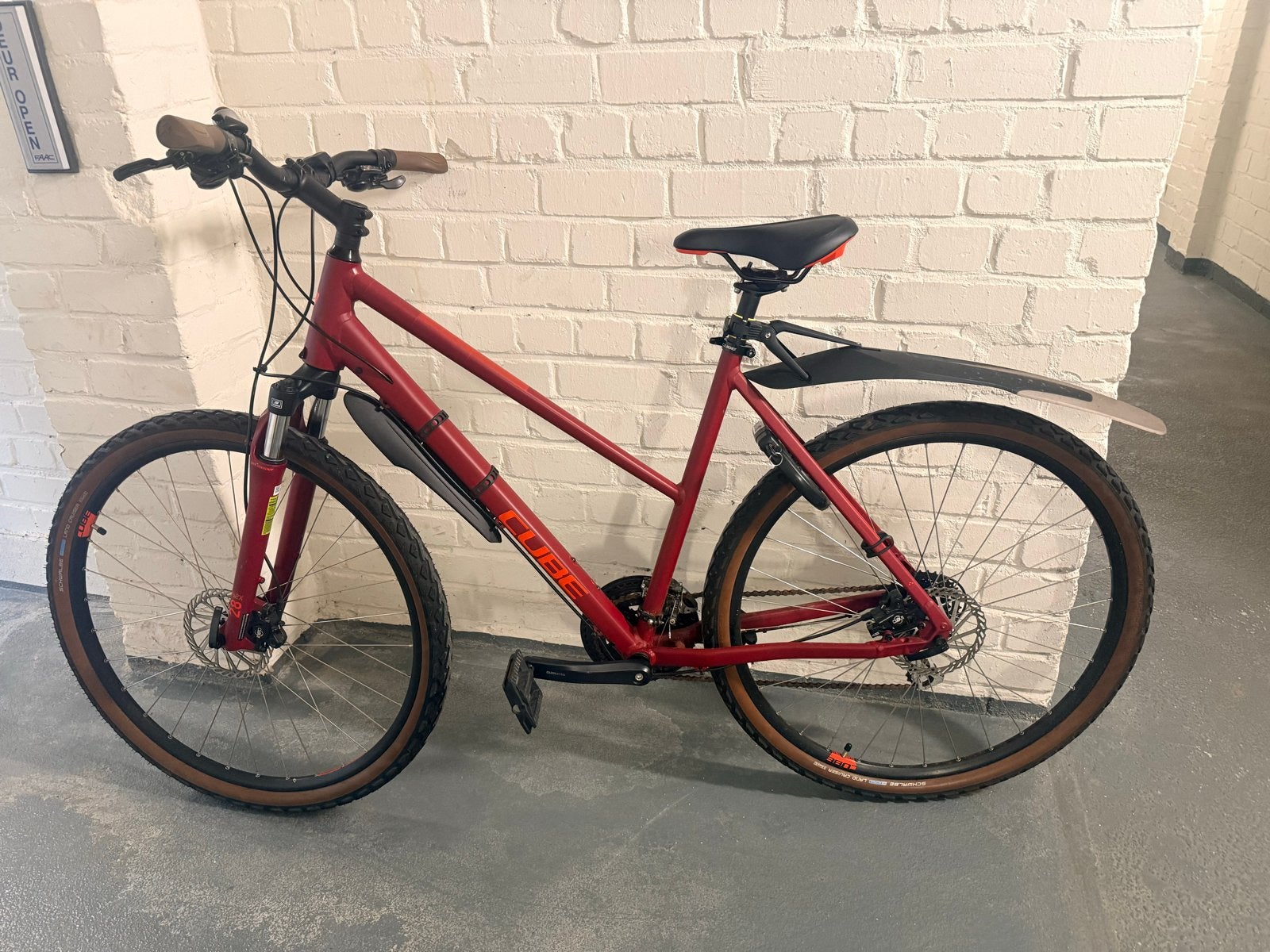 CUBE NATURE DARKRED/RED 2022 T M, 28 inch, Meer dan 20 versnellingen, Schijfrem, Ophalen