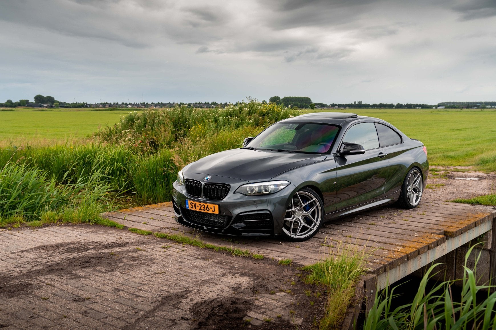 BMW M240i 480pk Aut 2017 Grijs LSD, Auto's, Automaat, Achterwielaandrijving, Zwart, 4 stoelen
