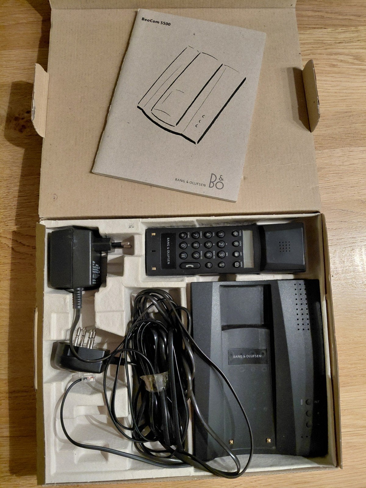 Bang & Olufsen BeoCom 5500 DECT draadloze telefoon, Telecommunicatie, Ophalen, Zo goed als nieuw