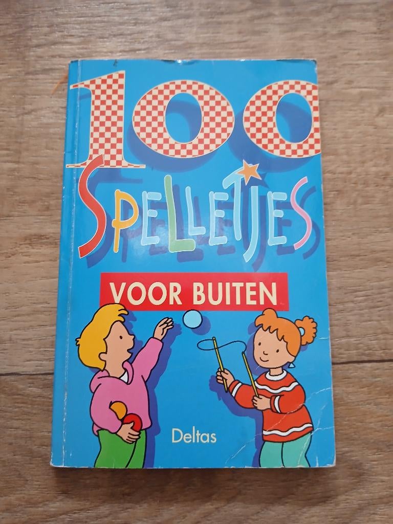Boekje 100 spelletjes, Ophalen of Verzenden, Zo goed als nieuw, Non-fictie