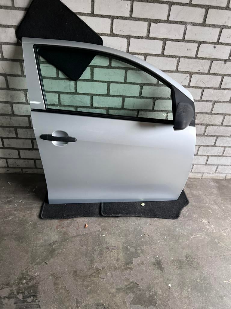 Aygo/C1/108 rechter voor portier 4 deurs grijs 2014 t/m 2022, Ophalen, Gebruikt, Deur, Toyota