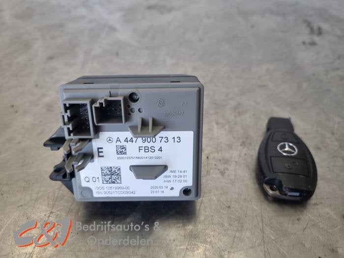 Kontaktslot + Sleutel van een Mercedes Vito, Gebruikt, -, Ophalen of Verzenden, -