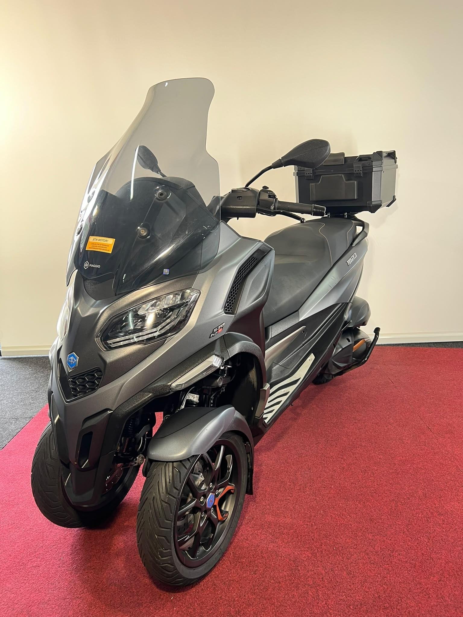 Piaggio MP3 530 HPE Exclusive ABS, Motoren, Motoren | Piaggio, Scooter, Postbus 305
4900 AH  Oosterhout, NL, Bedrijf, Piaggio Benelux B.V.