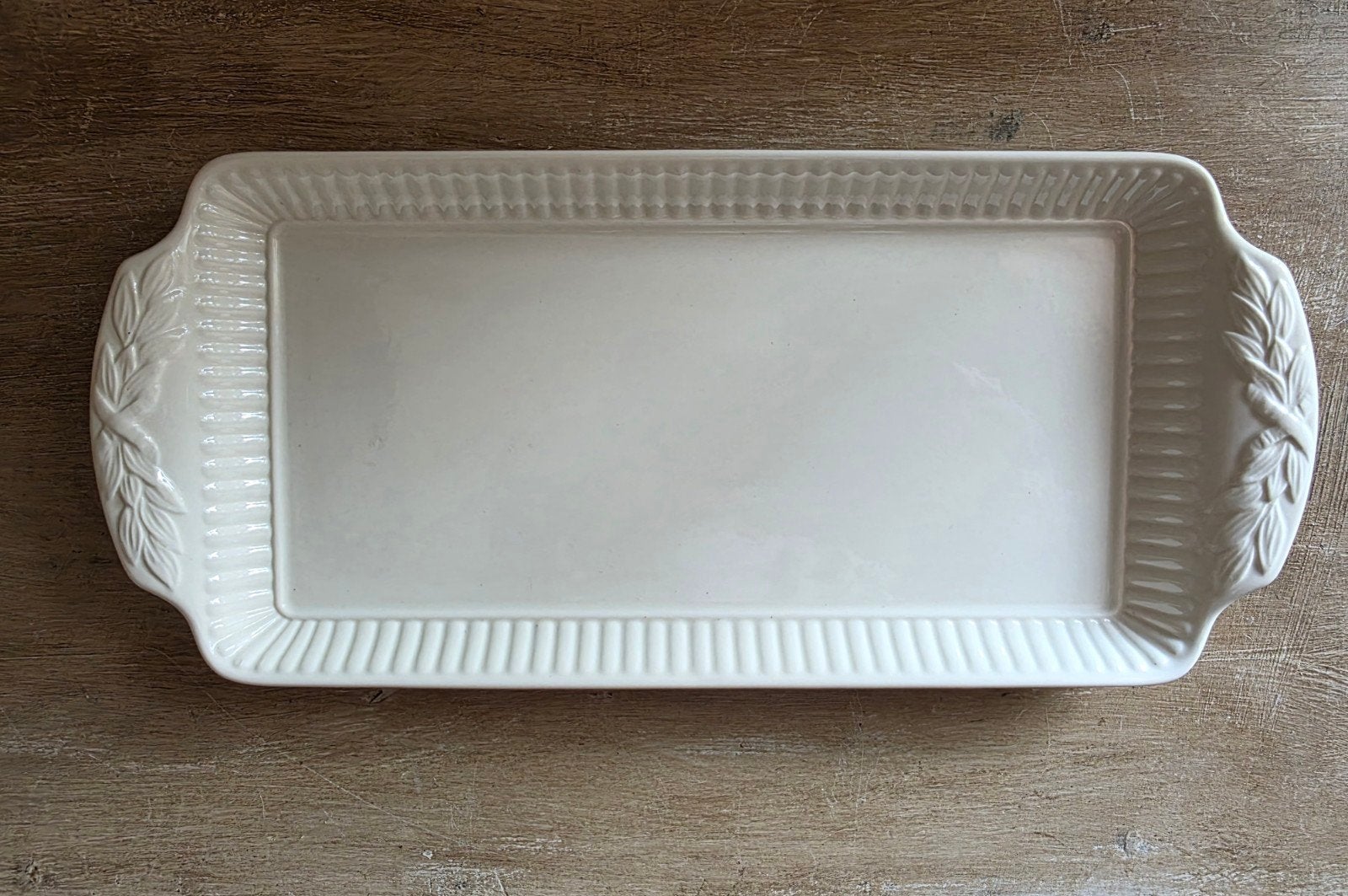 Wedgwood Edme cakeschaal, Huis en Inrichting, Keuken | Servies, Nieuw, Ophalen of Verzenden, Schaal of Schalen, Wedgwood