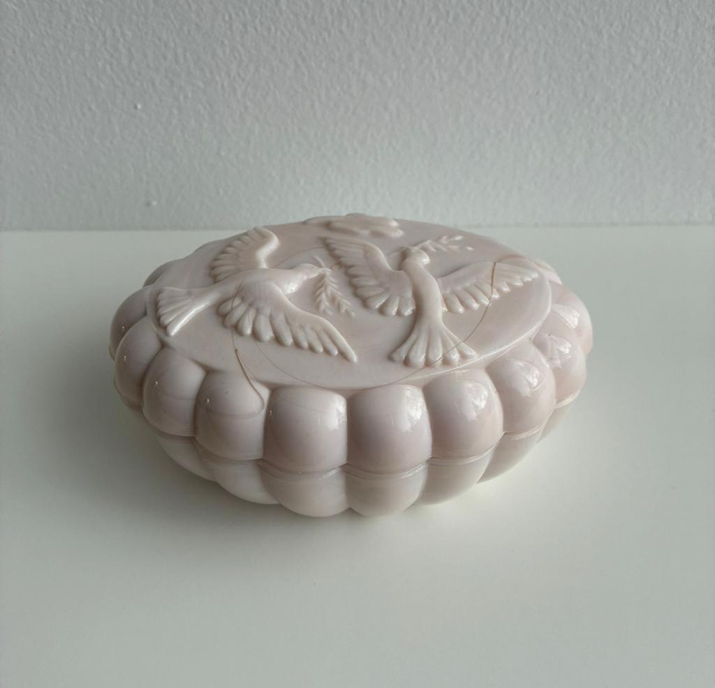 Curt Schlevogt roze opaline zeepdoosje, Ophalen of Verzenden