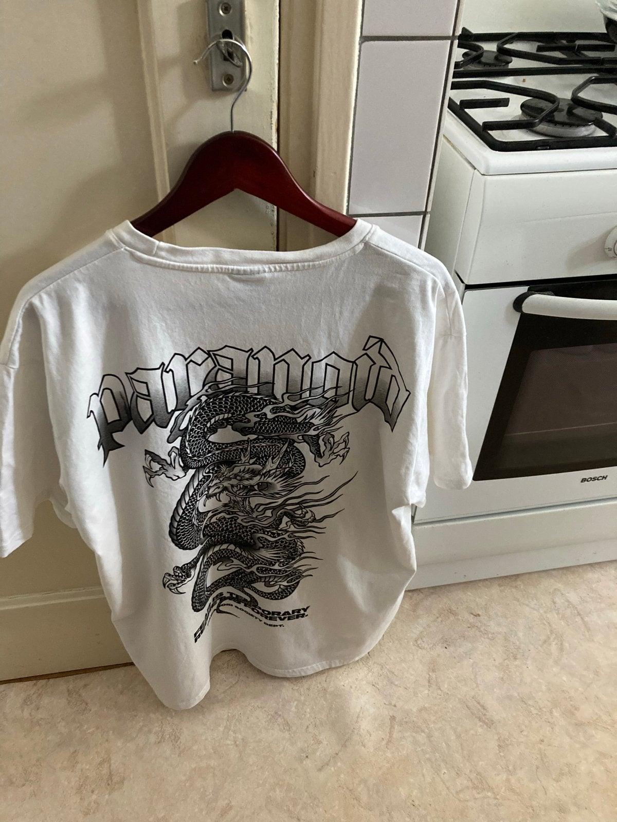 Nieuw Wit T-shirt met drakenprint - Maat XXL, Verzenden, Zo goed als nieuw, Overige maten, Wit