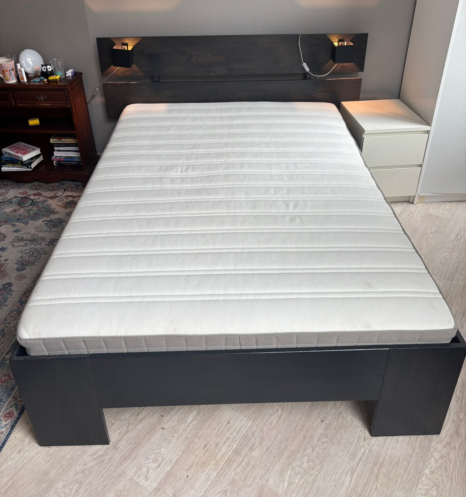 Bedframe 140x200 met lampjes en lattenbodem, Ophalen, Zwart, Tweepersoons, 140 cm