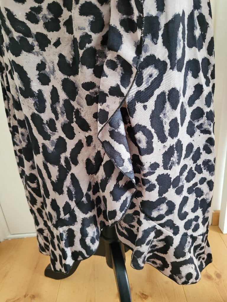 Moking Top luipaard ruffles rok maat M valt S zgan, Kleding | Dames, Meerkleurig, Moking Top, Ophalen of Verzenden, Zo goed als nieuw