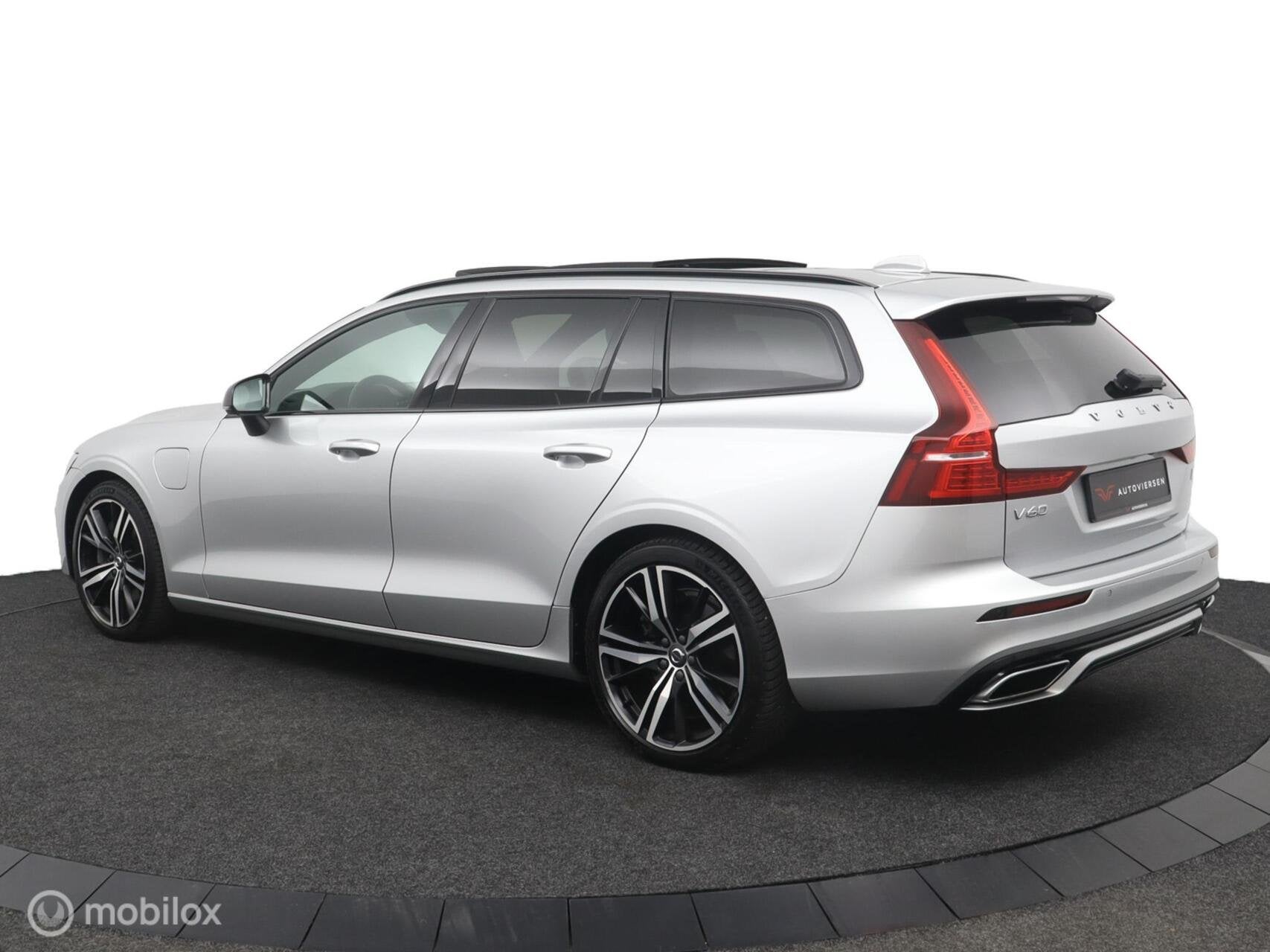 Volvo V60 2.0 T6 Recharge AWD Inscription | Pilot Assis | pa, Automaat, 4 cilinders, Zilver of Grijs, 102 €/maand