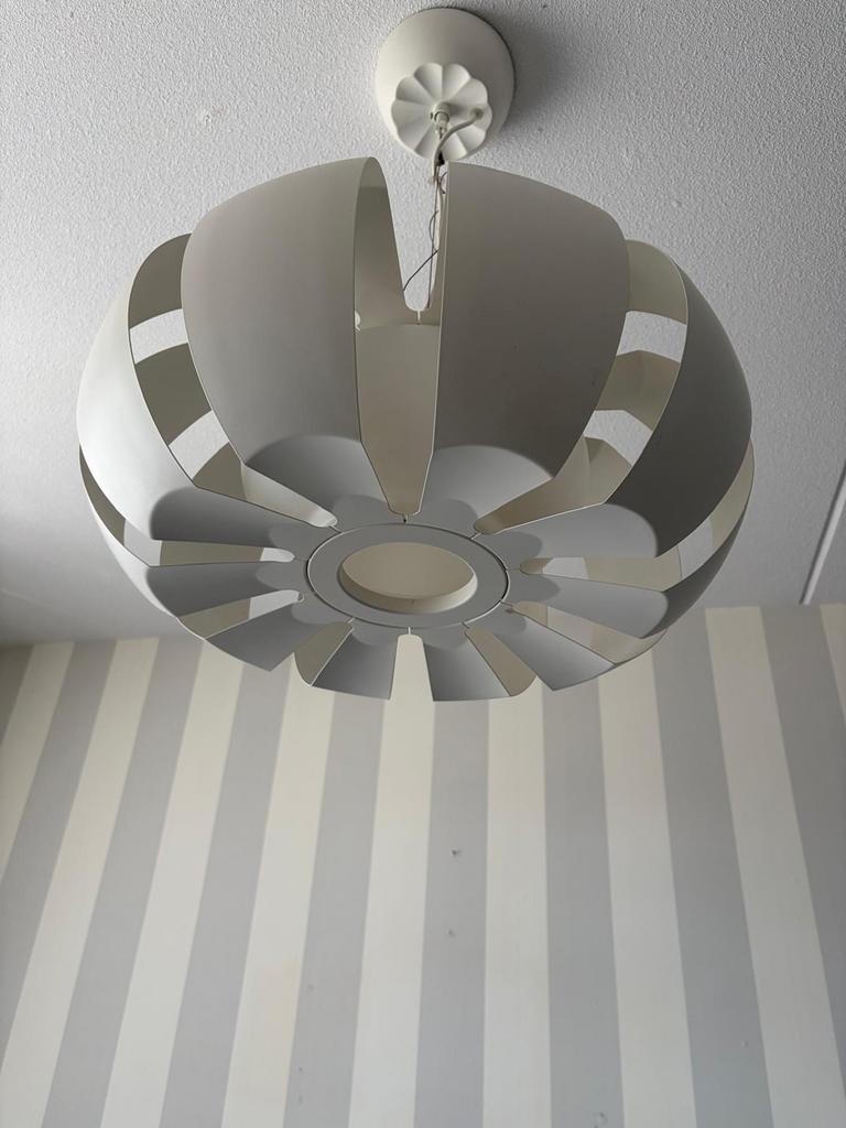 IKEA Maskros hanglamp - wit, modern design, Ophalen, Zo goed als nieuw, Kunststof, Minder dan 50 cm