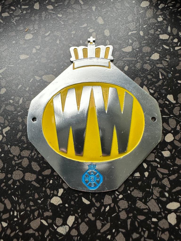 Geel ANWB WW embleem. A.N.W.B. logo voor een oldtimer auto., Verzamelen, Ophalen of Verzenden, Gebruikt, Gebruiksvoorwerp