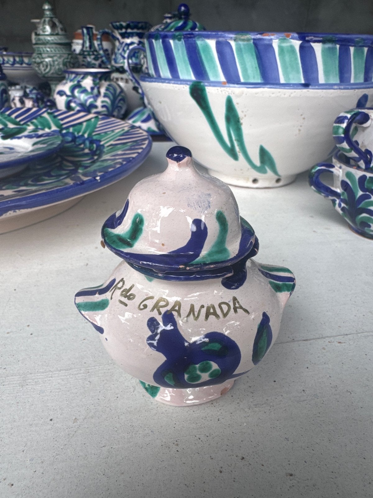 Handgeschilderde Spaanse aardewerken pot met deksel, Antiek en Kunst, Ophalen of Verzenden