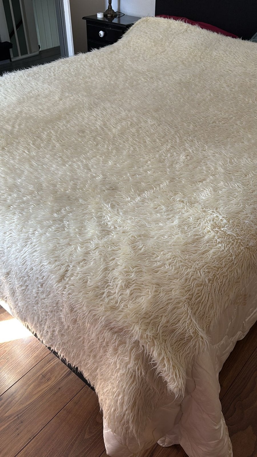 Grote zachte vacht sprei voor 1- of 2-persoonsbed, Ophalen, Gebruikt, Beige, Tweepersoons