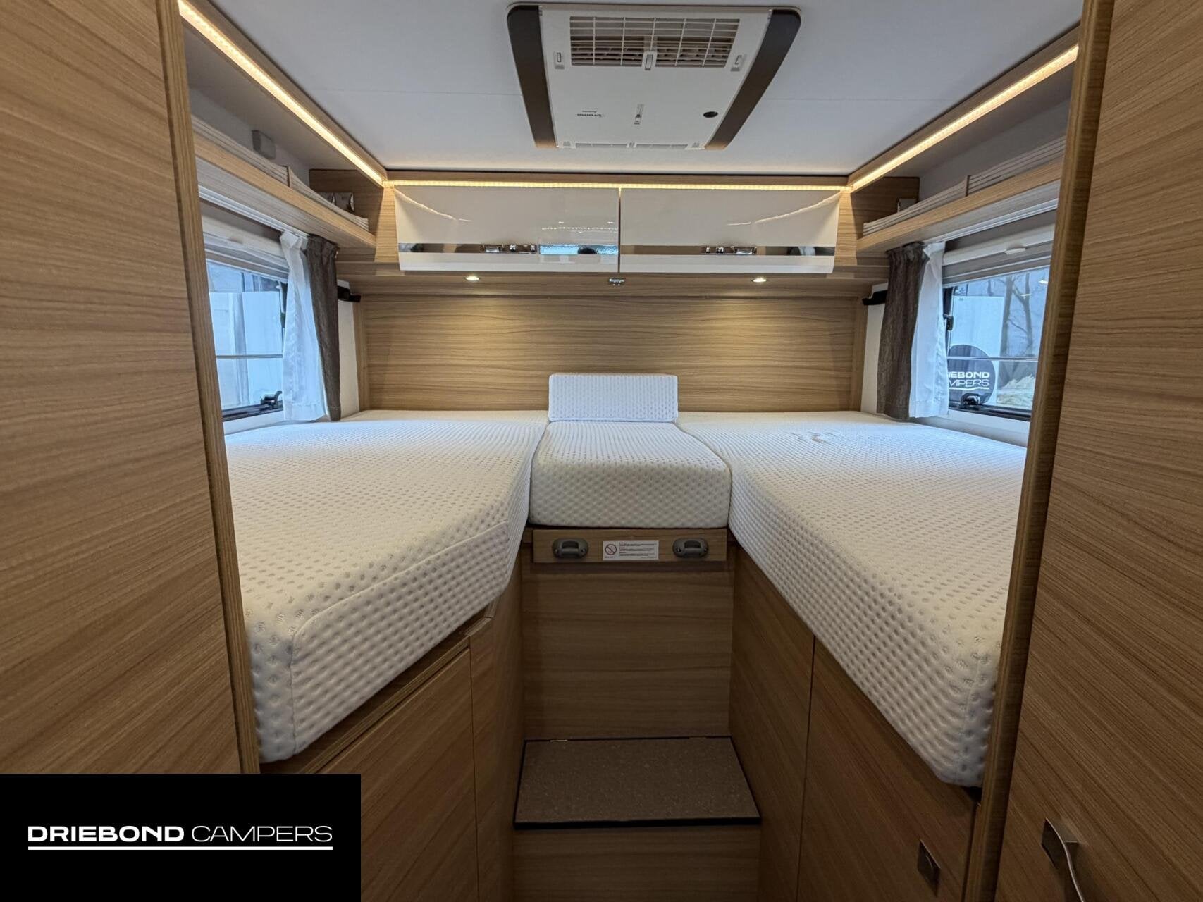 Dethleffs Globebus GT T006 Enkele Bedden Zonnepaneel 2X Airc, Caravans en Kamperen, Campers, Airconditioning, Achteruitrijcamera