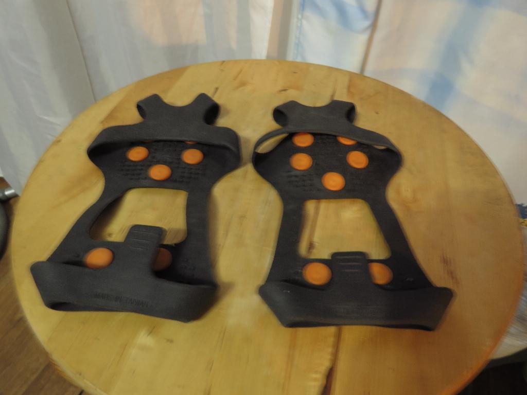 anti slip sneeuw rubbers voor schoenen mt M, Ophalen of Verzenden, Gebruikt, Overige typen