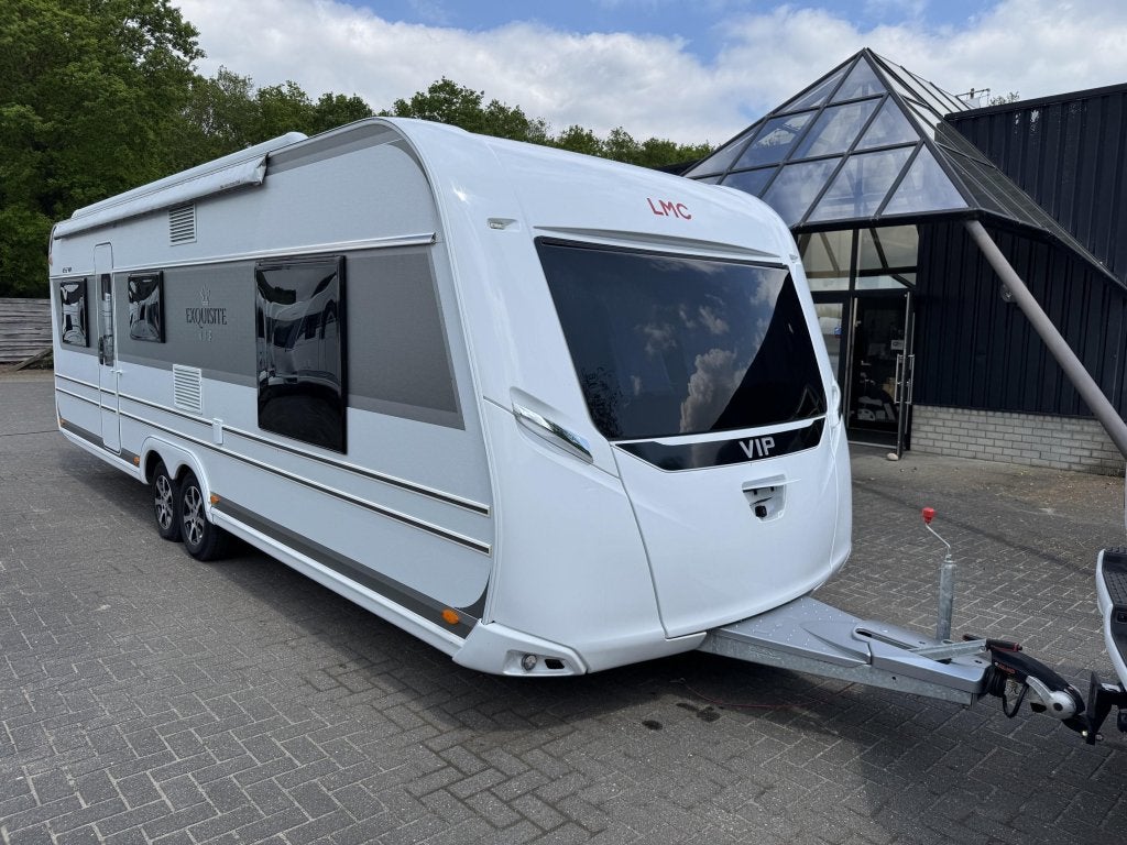 LMC Exquisit 655 VIP 2022 | Nieuwe voortent, Caravans en Kamperen, Caravans, Schokbreker, Bedrijf, Treinzit, 6 tot 7 meter