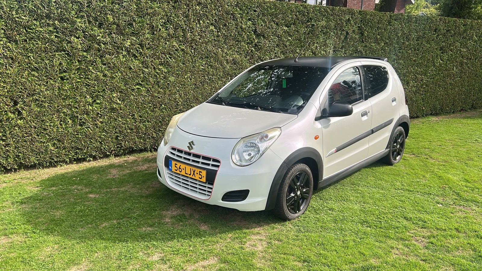 Suzuki Alto 1.0 2010 Wit, Auto's, Voorwielaandrijving, 200 kg, 4 stoelen, Origineel Nederlands
